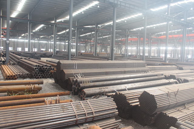 35CrMo無(wú)縫鋼管廠家現(xiàn)貨直銷