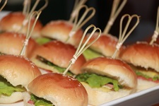 佛山市禪城區 相逢幸福蛋糕招一下人員